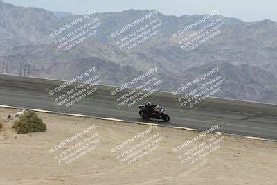 media/Nov-15-2025-Race Pace (Sat) [[8de605a2d8]]/Non Verified Riders (1st 20 Minutes)/Bowl (1015am)/